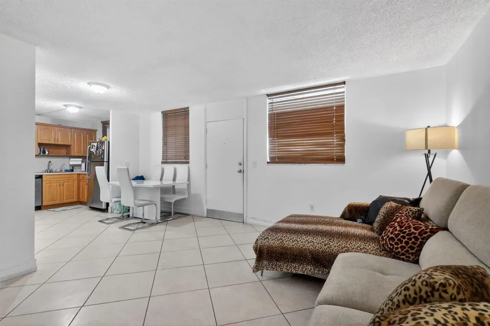 1801 S Treasure Drive #415 North Bay Village, FL 33141