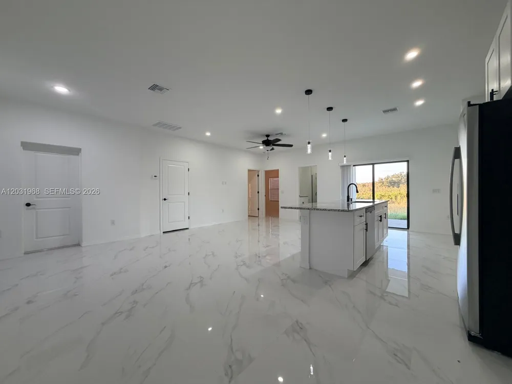 2706 72nd St W Lehigh Acres, FL 33971
