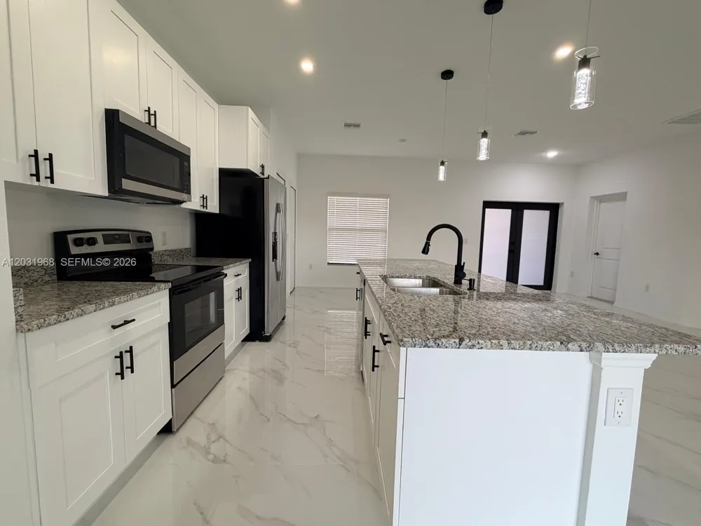 2706 72nd St W Lehigh Acres, FL 33971