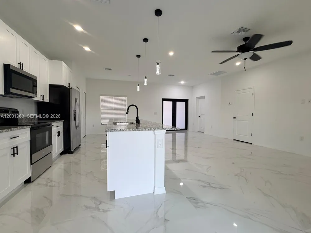 2706 72nd St W Lehigh Acres, FL 33971