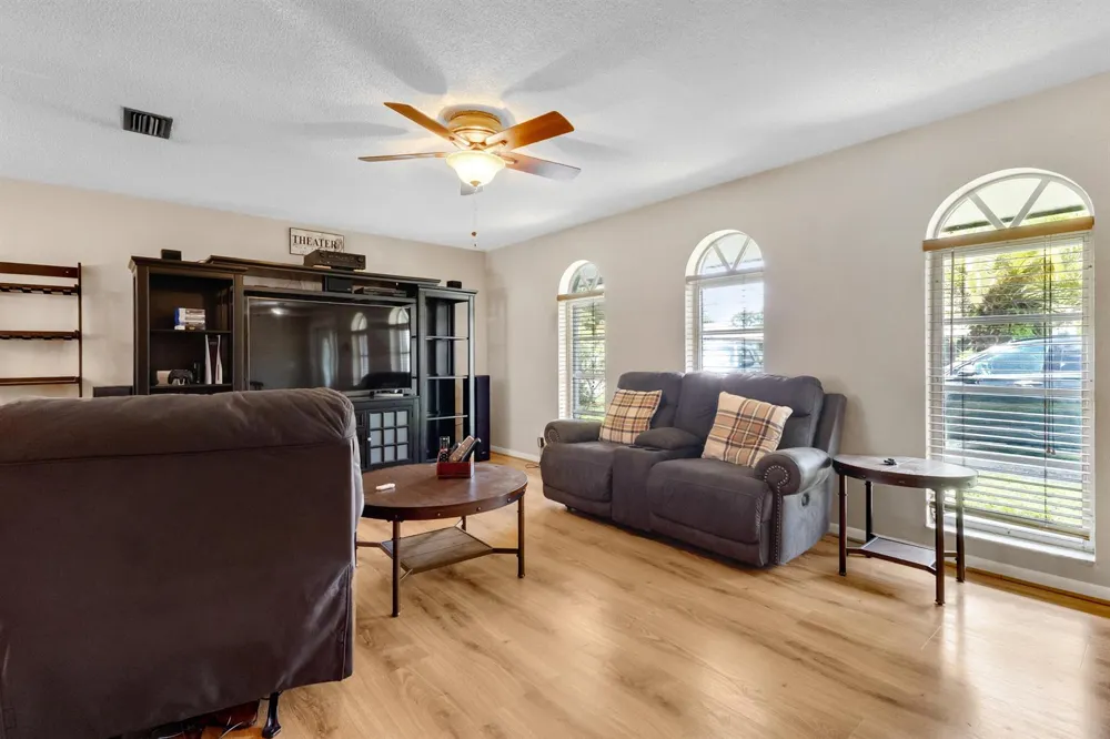 10875 NW 40th Street Coral Springs, FL 33065