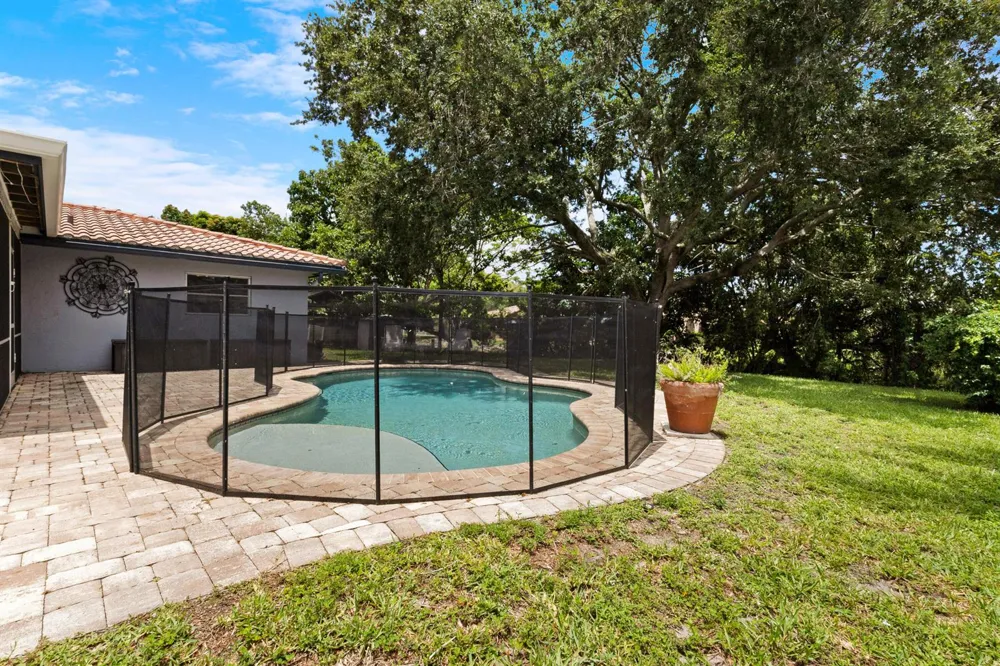 10875 NW 40th Street Coral Springs, FL 33065