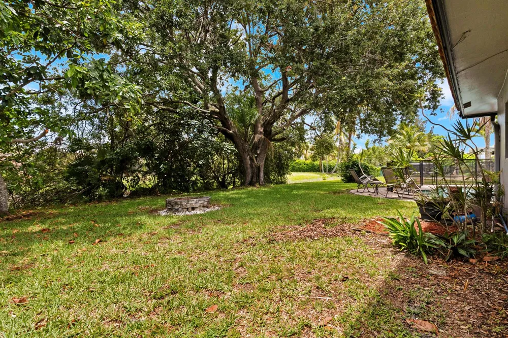 10875 NW 40th Street Coral Springs, FL 33065