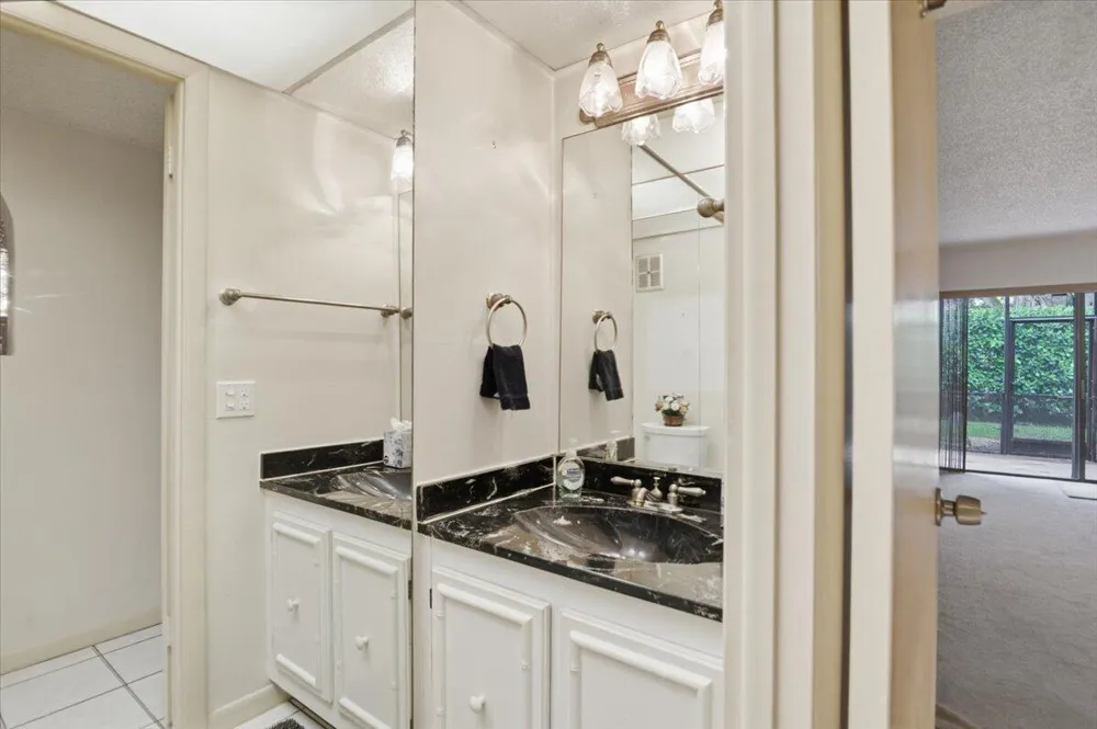 275 Jacaranda Drive Plantation, FL 33324