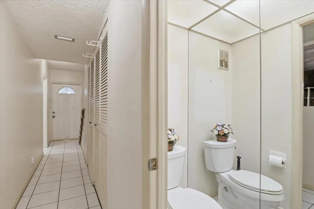 275 Jacaranda Drive Plantation, FL 33324