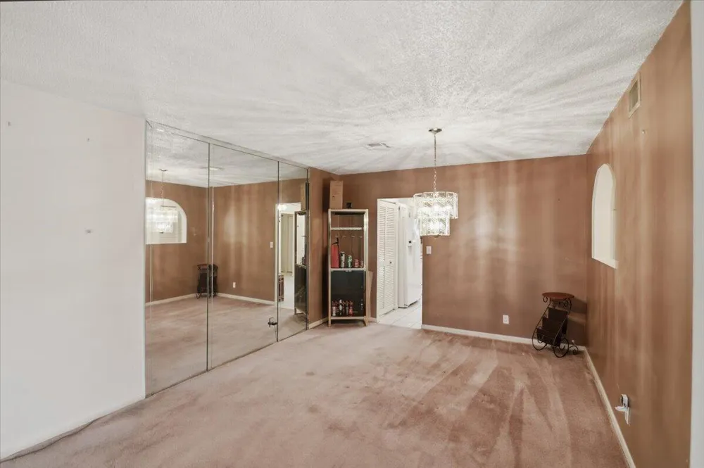 275 Jacaranda Drive Plantation, FL 33324