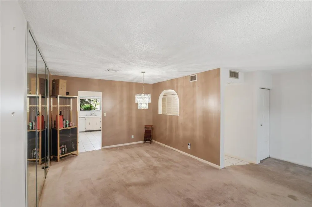 275 Jacaranda Drive Plantation, FL 33324