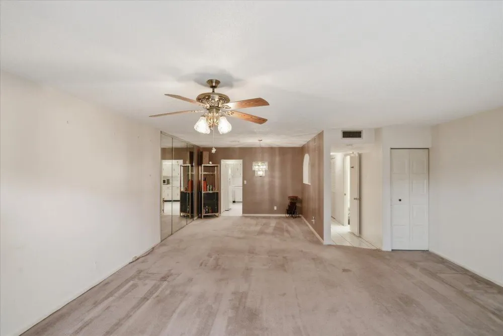 275 Jacaranda Drive Plantation, FL 33324
