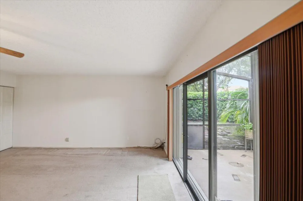 275 Jacaranda Drive Plantation, FL 33324