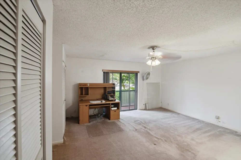 275 Jacaranda Drive Plantation, FL 33324