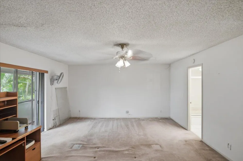 275 Jacaranda Drive Plantation, FL 33324