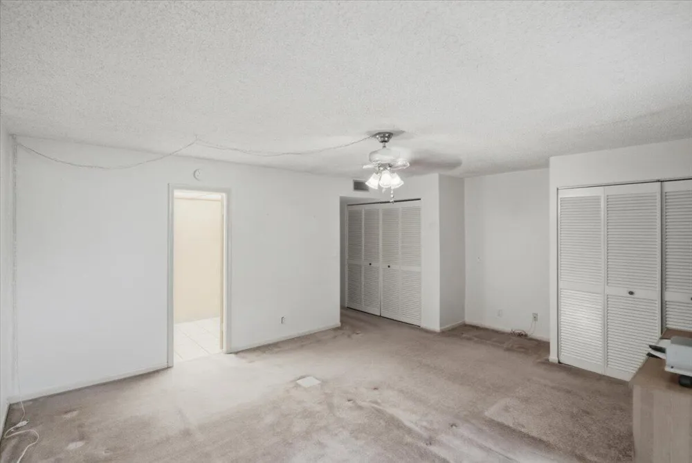 275 Jacaranda Drive Plantation, FL 33324