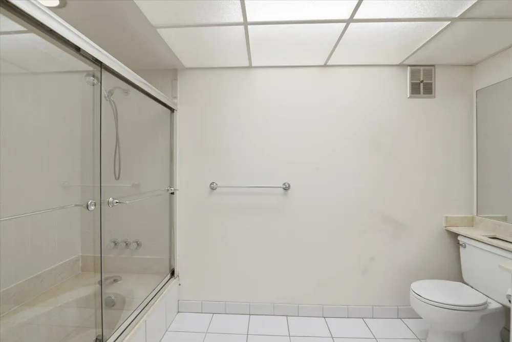 275 Jacaranda Drive Plantation, FL 33324