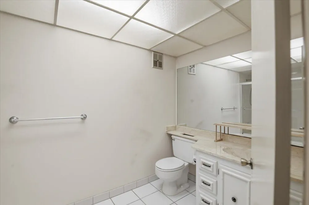 275 Jacaranda Drive Plantation, FL 33324