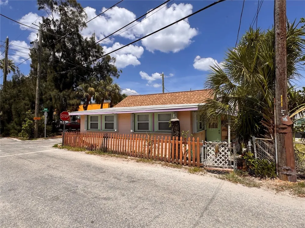 101 95TH AVENUE Treasure Island, FL 33706