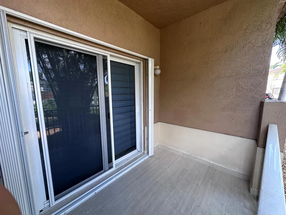 300 E 4th Street #103 Hialeah, FL 33010