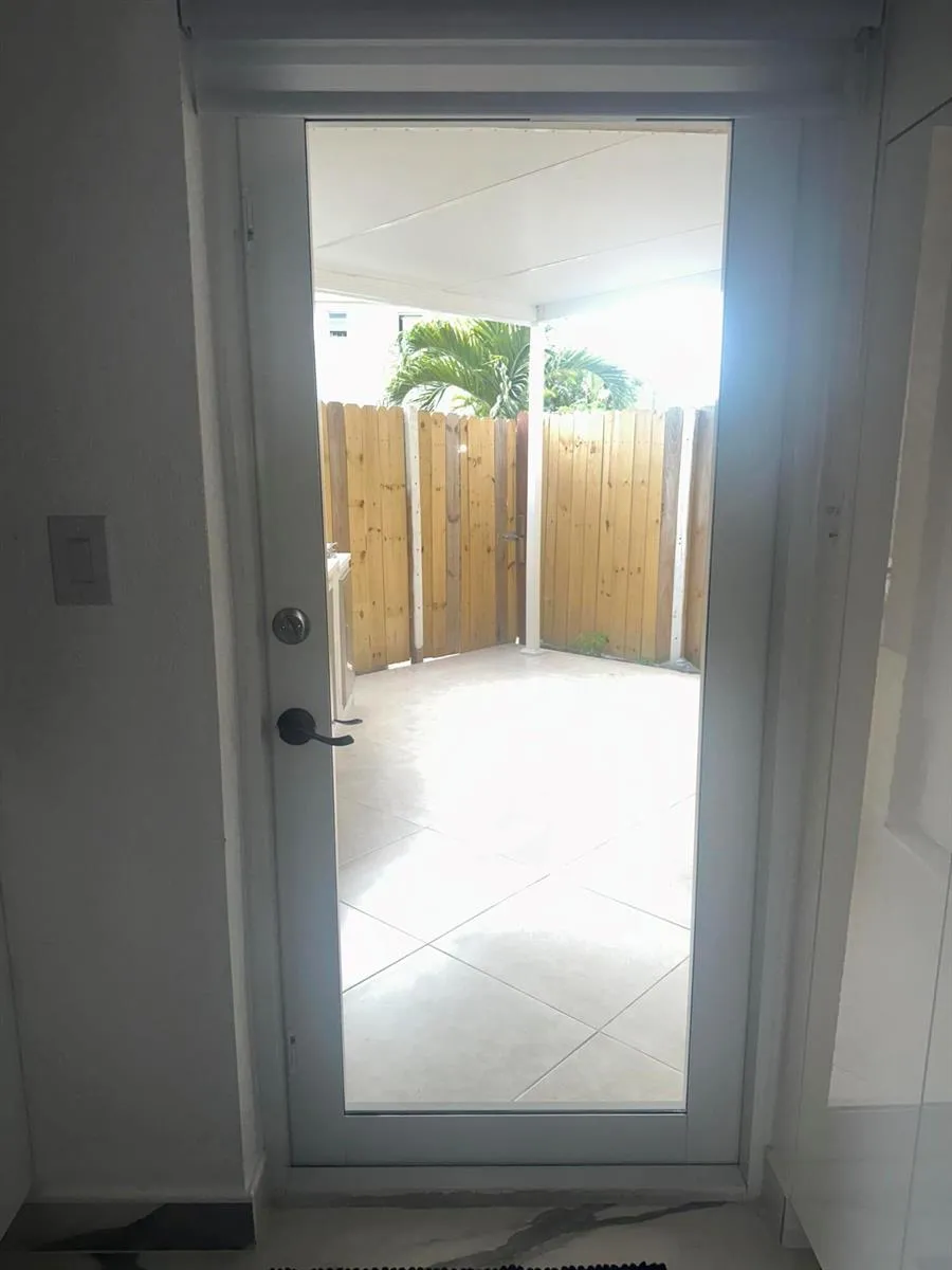 300 E 4th Street #103 Hialeah, FL 33010