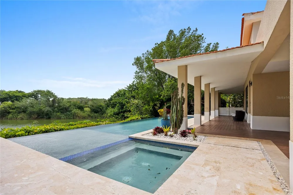 403 CAMINO DE LOS JOBANES Dorado, PR 00646