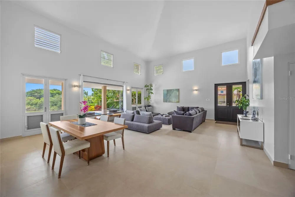 403 CAMINO DE LOS JOBANES Dorado, PR 00646