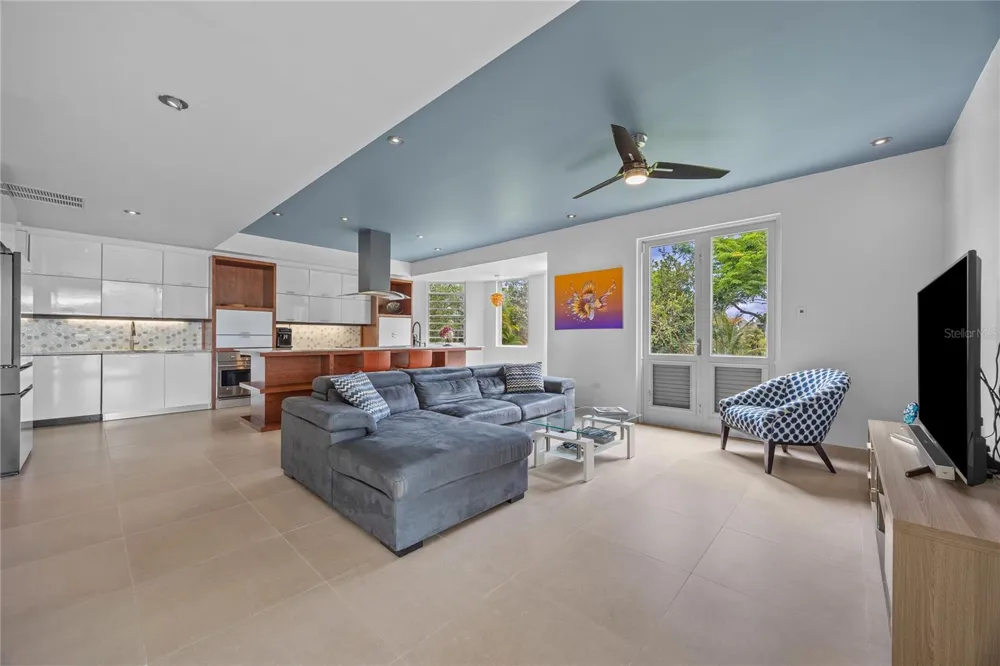 403 CAMINO DE LOS JOBANES Dorado, PR 00646