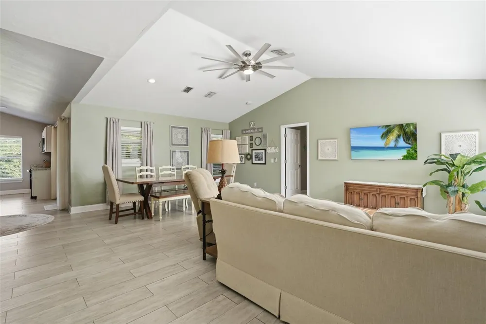 4934 SW 20TH PLACE Cape Coral, FL 33914
