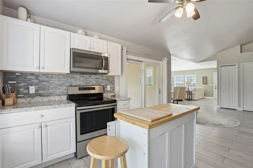 4934 SW 20TH PLACE Cape Coral, FL 33914