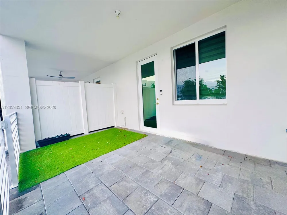 10295 NW 64th Ter #104 Doral, FL 33178
