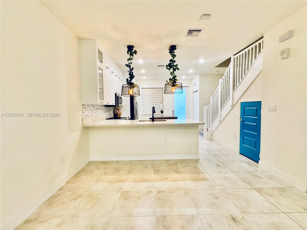 10295 NW 64th Ter #104 Doral, FL 33178