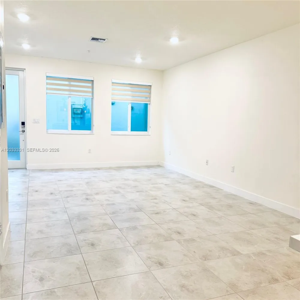 10295 NW 64th Ter #104 Doral, FL 33178