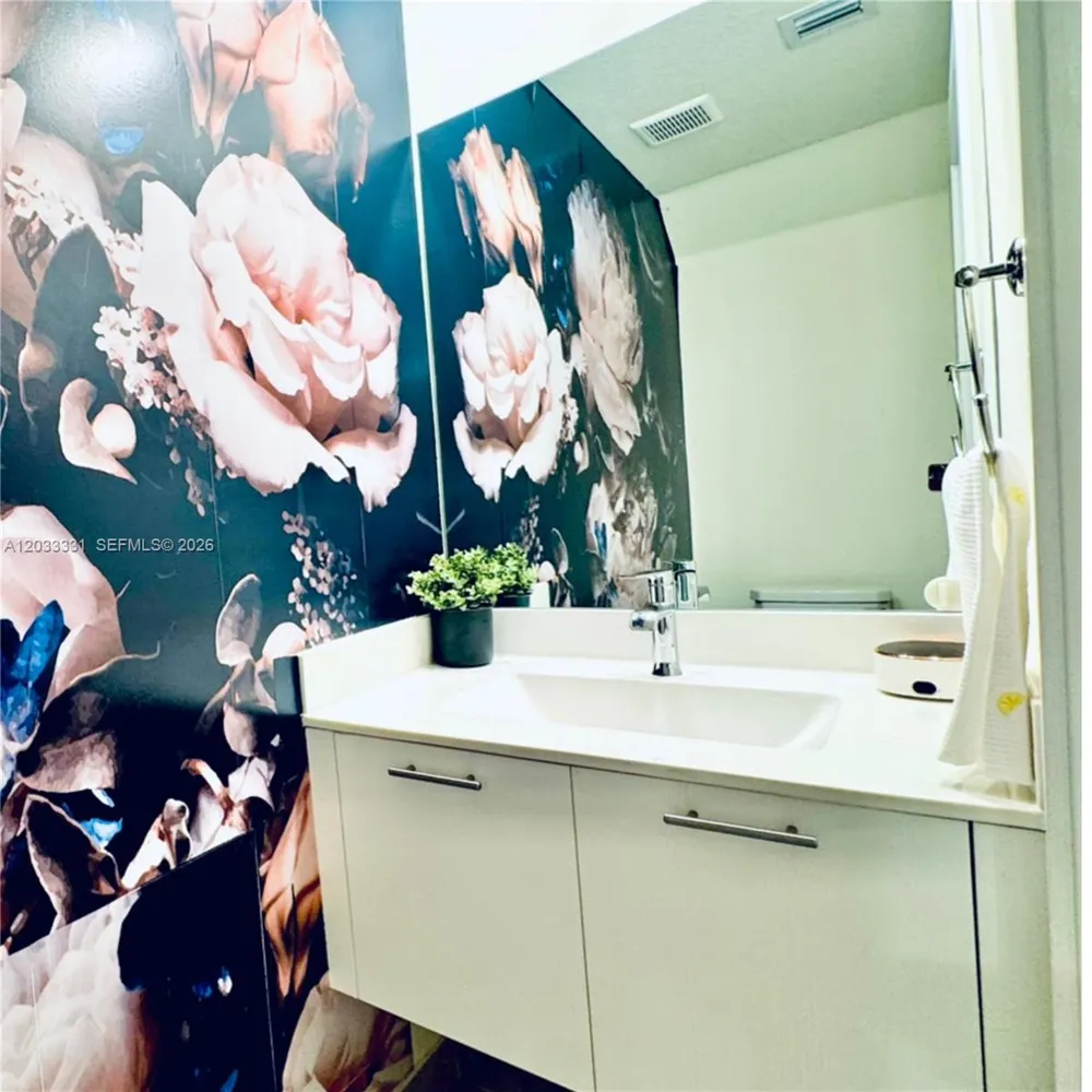 10295 NW 64th Ter #104 Doral, FL 33178