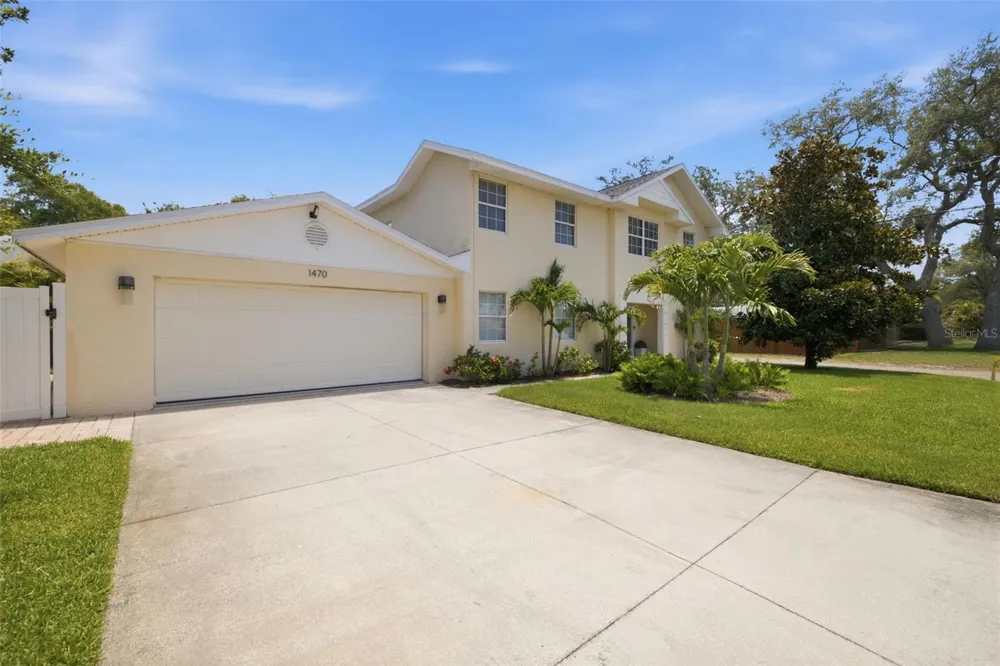 1470 28TH AVENUE St Petersburg, FL 33704