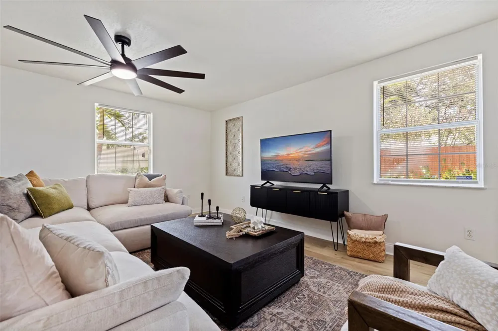 1470 28TH AVENUE St Petersburg, FL 33704
