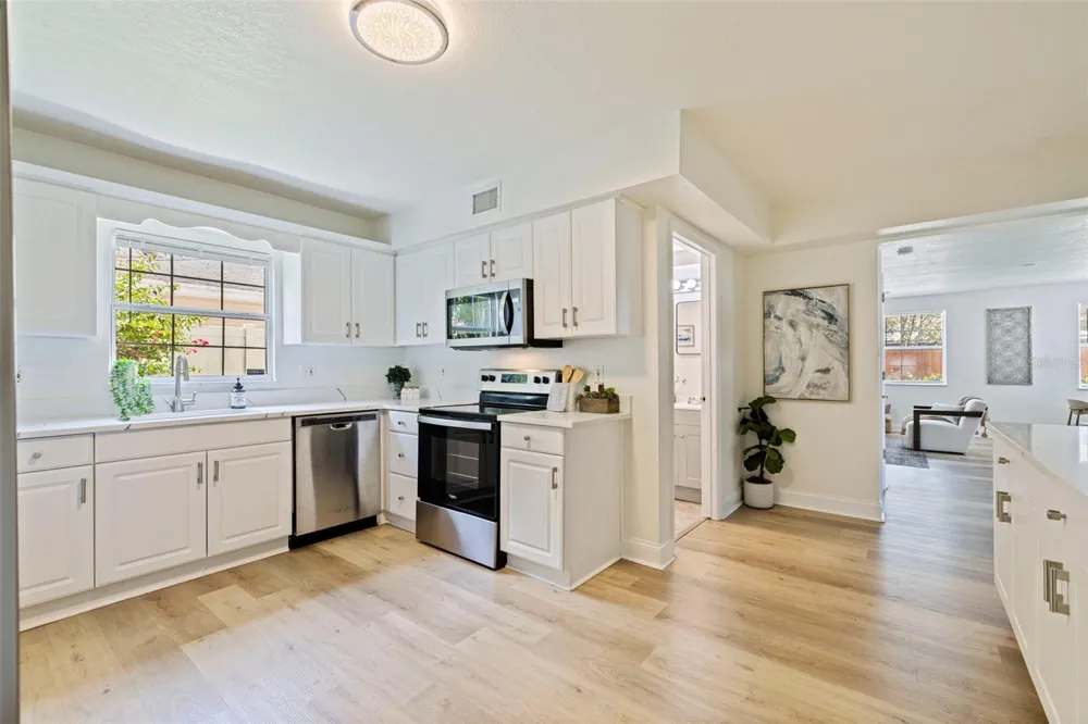 1470 28TH AVENUE St Petersburg, FL 33704