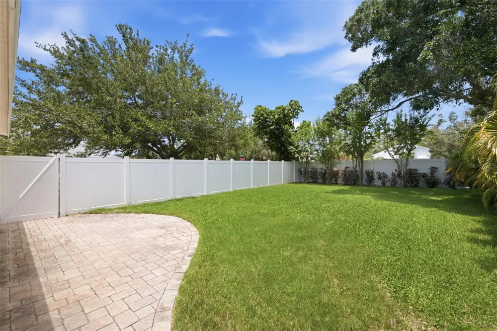 1470 28TH AVENUE St Petersburg, FL 33704