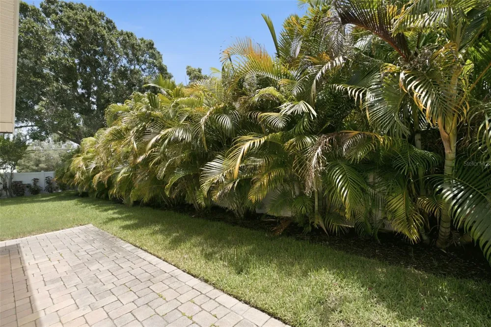 1470 28TH AVENUE St Petersburg, FL 33704