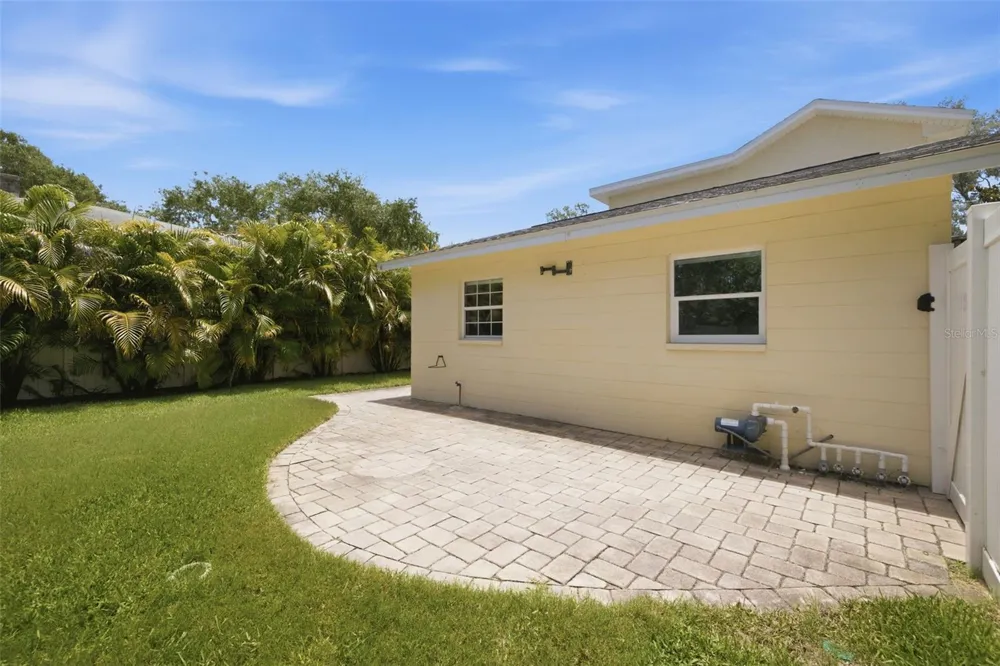 1470 28TH AVENUE St Petersburg, FL 33704