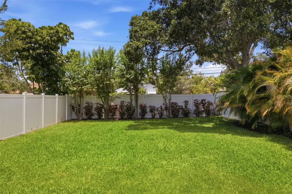 1470 28TH AVENUE St Petersburg, FL 33704