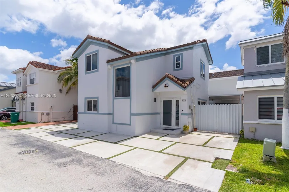 979 NW 126th Path Miami, FL 33182