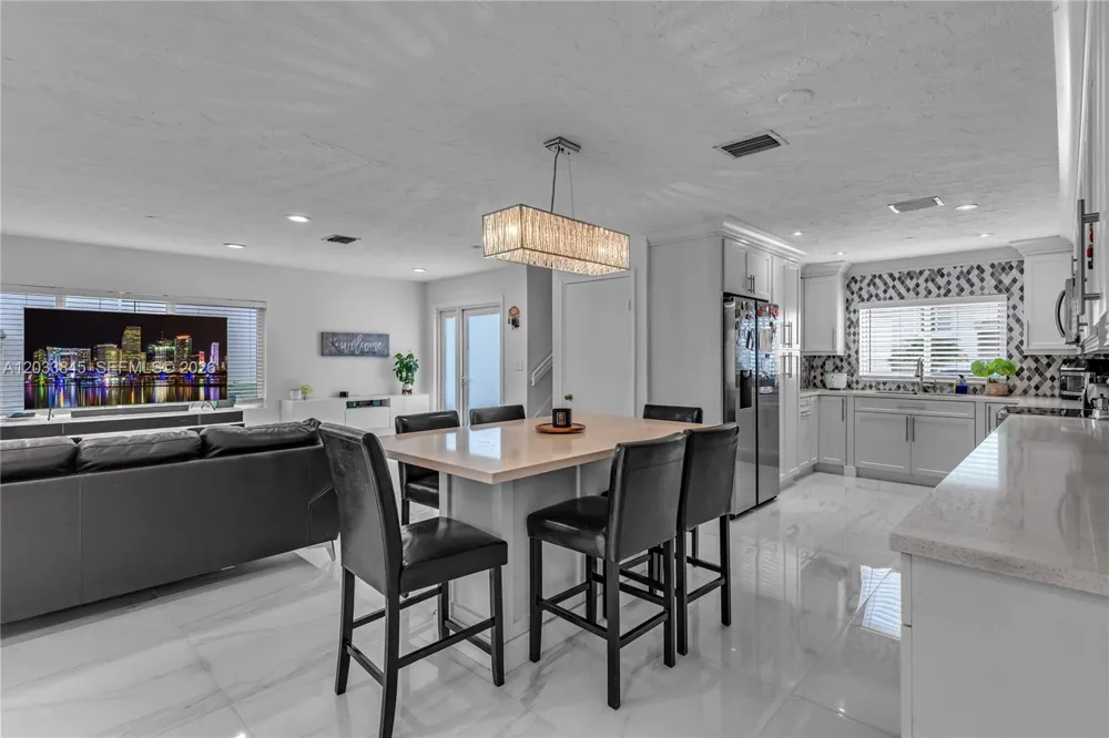 979 NW 126th Path Miami, FL 33182