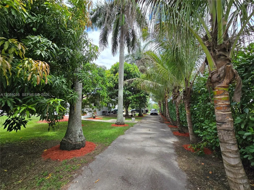 20595 SW 190th St Miami, FL 33187