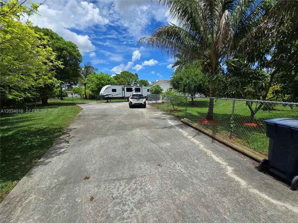 20595 SW 190th St Miami, FL 33187