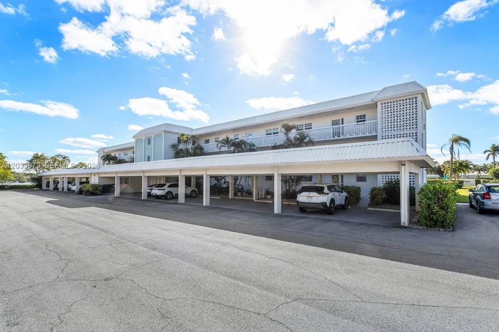 100 Waterway Rd #A306 Tequesta, FL 33469