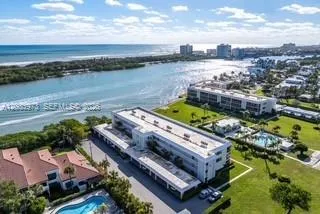 100 Waterway Rd #A306 Tequesta, FL 33469