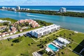 100 Waterway Rd #A306 Tequesta, FL 33469