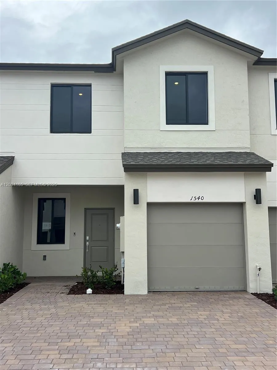 1540 NW 1st St Florida City, FL 33034