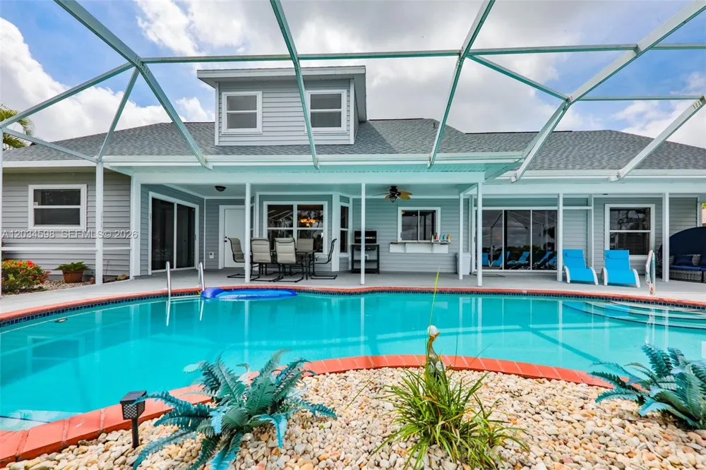 407 SW 37 St #407 Cape Coral, FL 33914