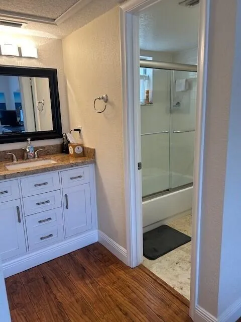 1040 Lake Shore Drive #105 Lake Park, FL 33403