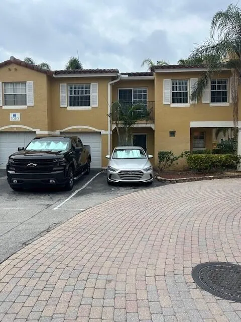 1040 Lake Shore Drive #105 Lake Park, FL 33403