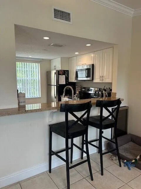 1040 Lake Shore Drive #105 Lake Park, FL 33403