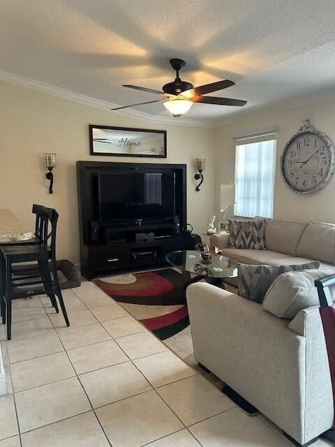 1040 Lake Shore Drive #105 Lake Park, FL 33403